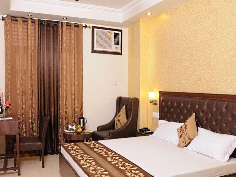 Hotel Diamond Inn Chandīgarh Exteriér fotografie
